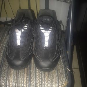 air max 95 triple black